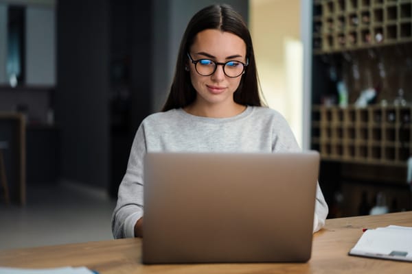 From Student to Standout: 5 Ways to Build a Career-Ready Profile Before You Graduate