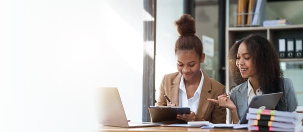 Upskilling vs. Reskilling: Which Path Should You Take in a Shifting Economy?